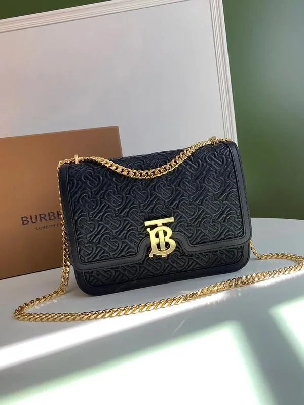 WOMEN'S HANDBAGS