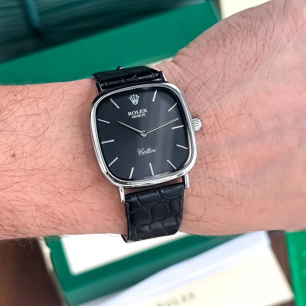 Rolex Watch Silver Black For Men (BOT1675)