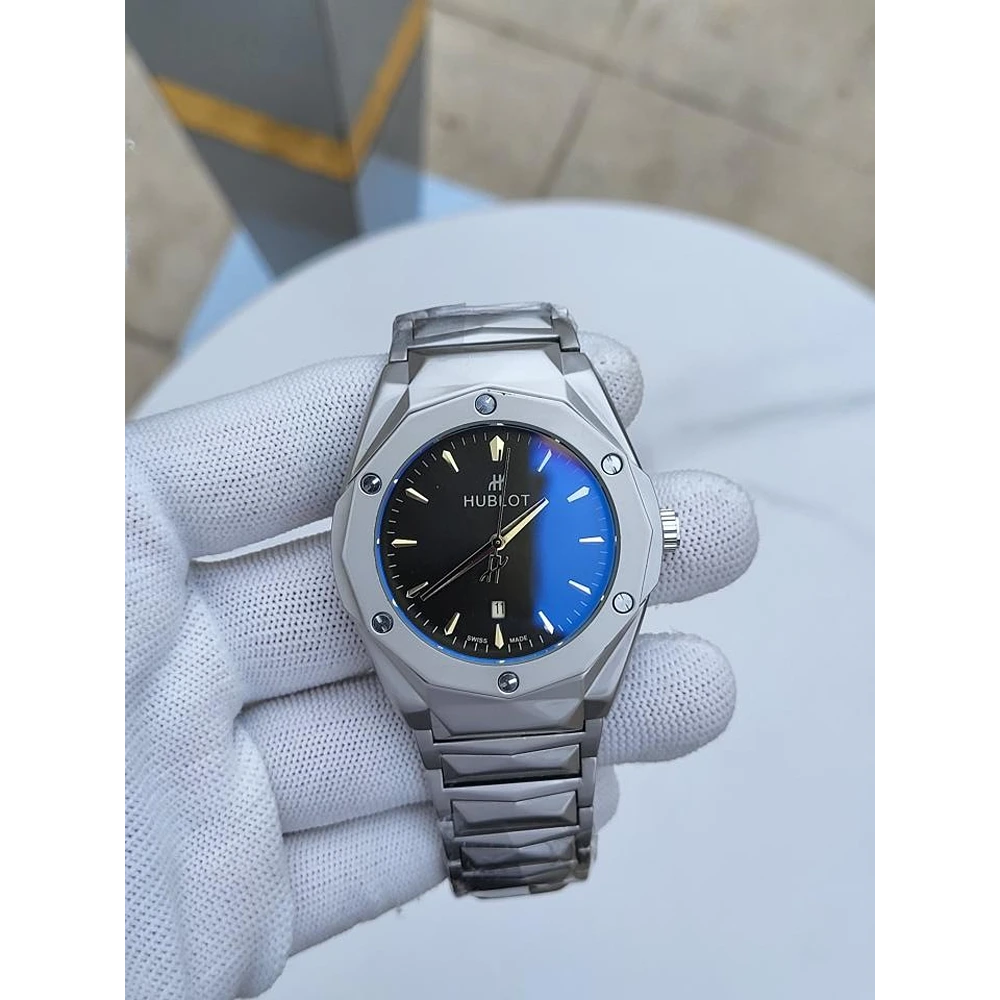 Hublot Watch For Men (SUP4204)