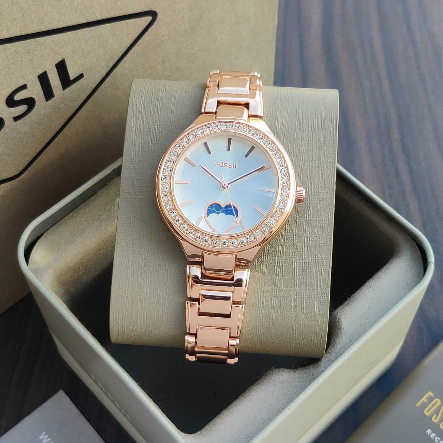 Fossil Carlie Sun Moon