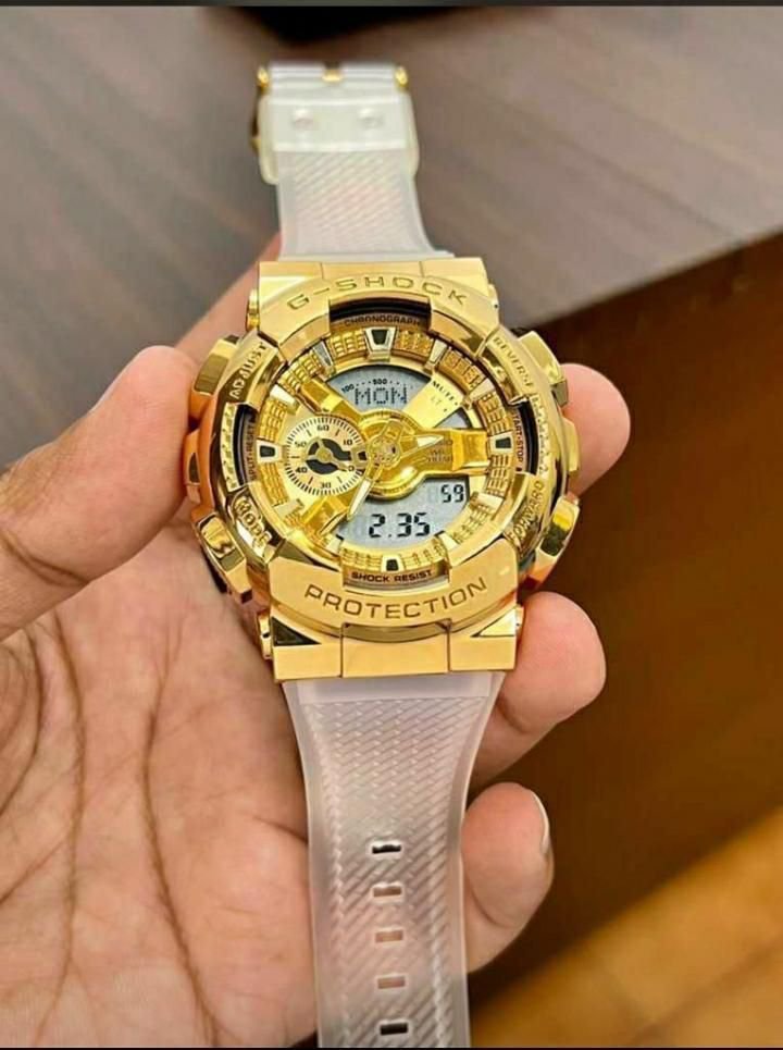 G-SHOCK GM-110 GOLD