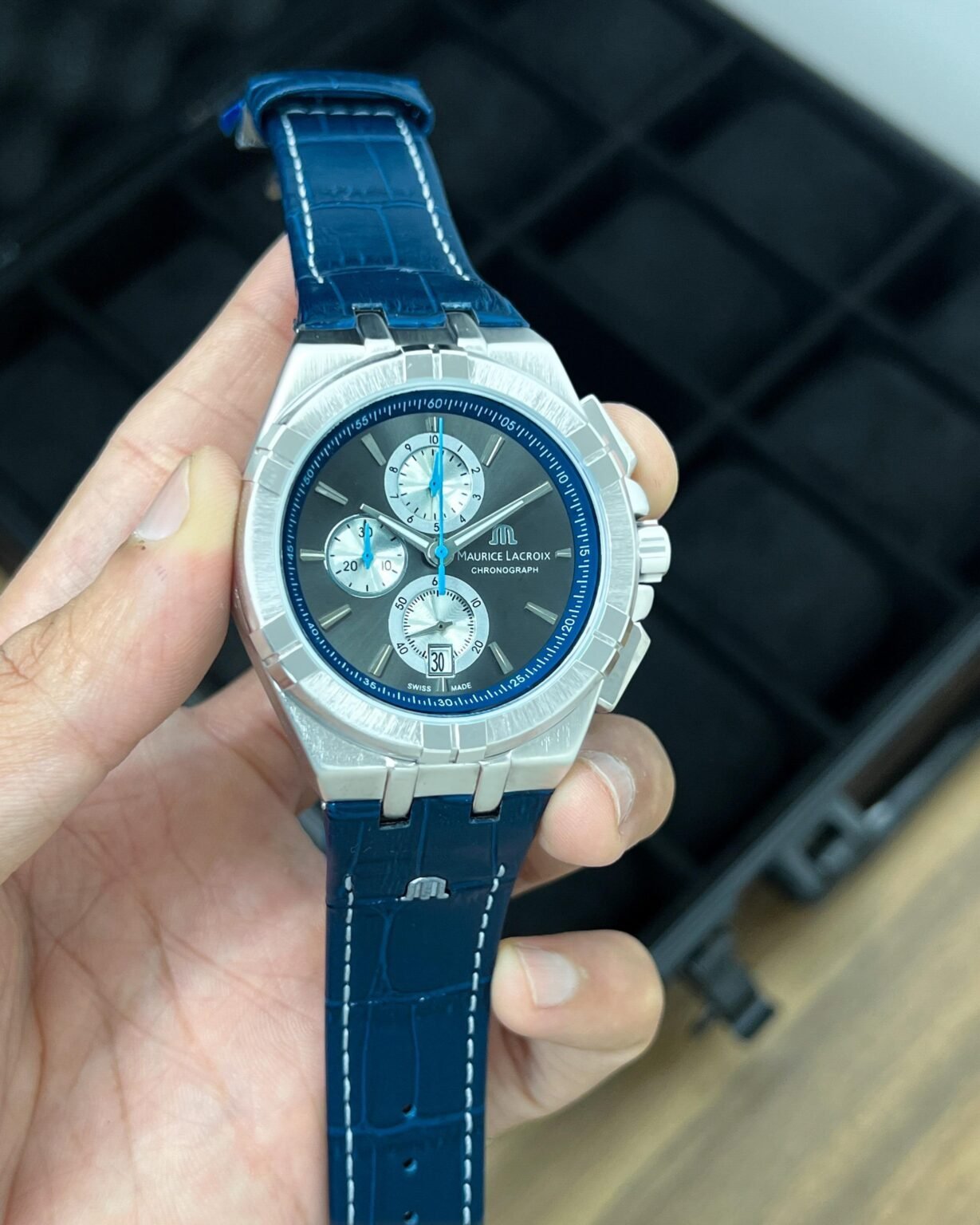 Maurice Lacroix Herrenuhr Zifferblatt Anthrazit